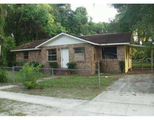 215 W Euclid Ave., DeLand, FL 32720