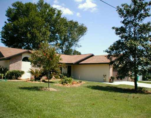 871 Village Lake Dr., DeLand, FL 32724