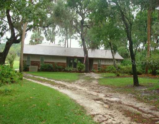 114 Plantation Rd., DeBary, FL 32713