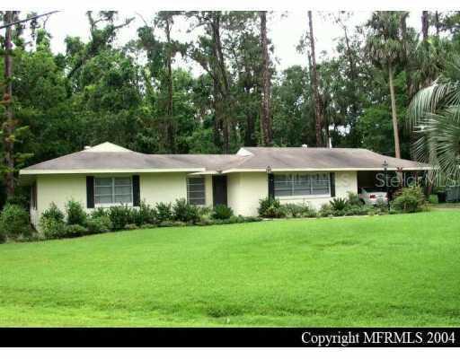 306 Lakeshore Dr., DeBary, FL 32713