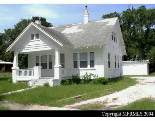 132 S Salisbury Ave., Deland, FL 32720