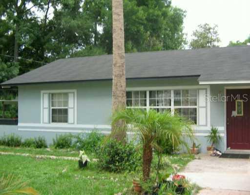 435 Desoto Ave., De Leon Springs, FL 32130