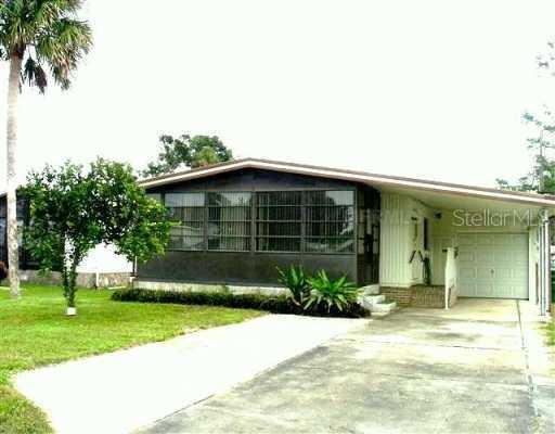 116 Pine St., Edgewater, FL 32141