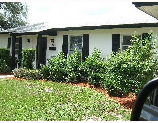 2085 Jessamine Ct., Deltona, FL 32738