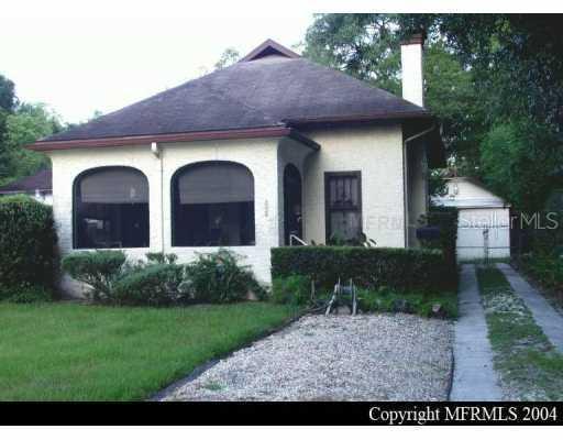 208 S Orange Ave., DeLand, FL 32720