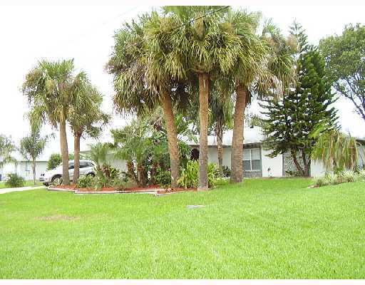 1087 Prescott Blvd., Deltona, FL 32738