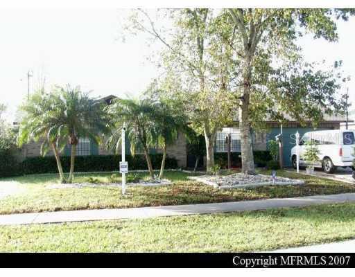 2825 Beal St., Deltona, FL 32738