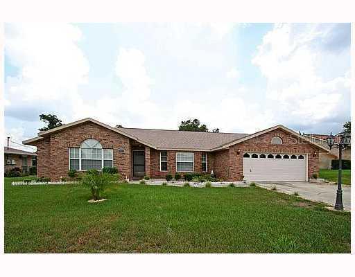 1889 Amherst Ave., Deltona, FL 32738