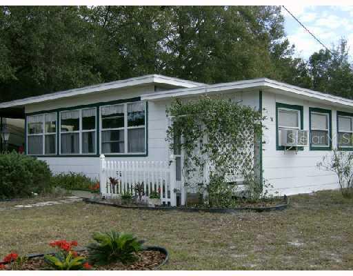 57 Smyrna Dr., DeBary, FL 32713