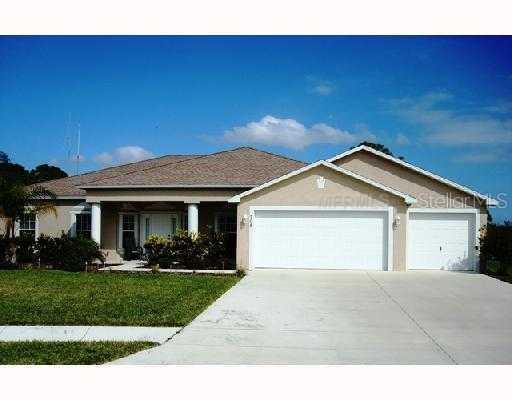205 Edgewater Terrace Dr., Edgewater, FL 32141
