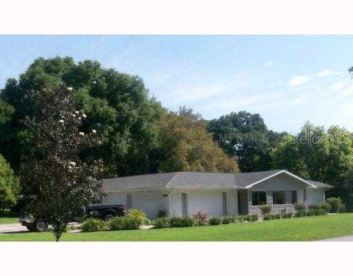 2525 Valley View Ct., DeLand, FL 32720