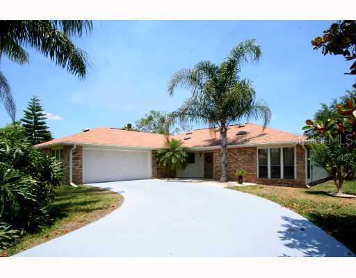 570 Hayman Ct., DeBary, FL 32713