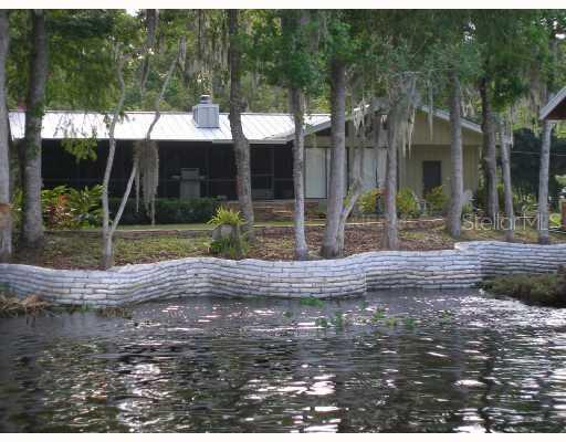 55018 Riverview Dr., Astor, FL 32102