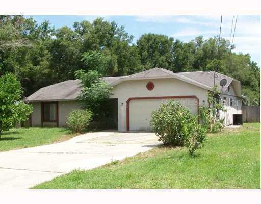 416 Lake Charles Rd., DeLand, FL 32724