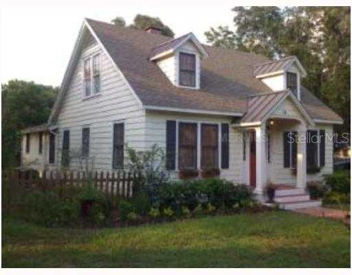 511 W University Ave., DeLand, FL 32720