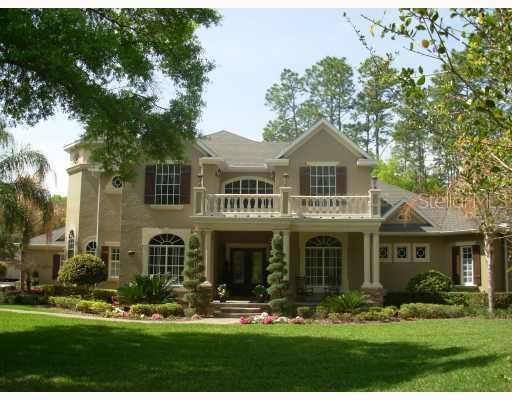 821 Braemar Ln., Deland, FL 32724