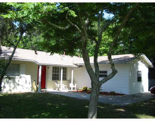 940 Pearl Dr., Mount Dora, FL 32757
