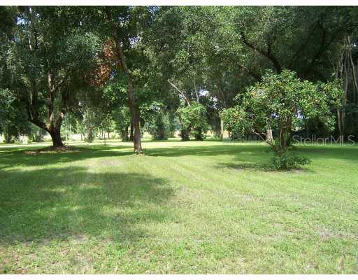 985 Island Grove Dr., DeLand, FL 32724