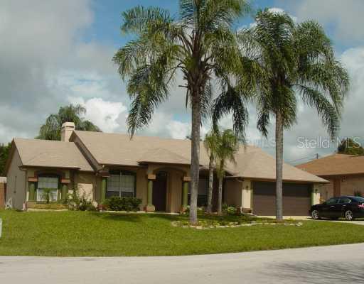 2154 Webster Ct., Deltona, FL 32738