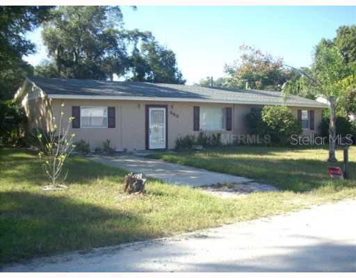 660 Rhodes Dr., DeLand, FL 32720