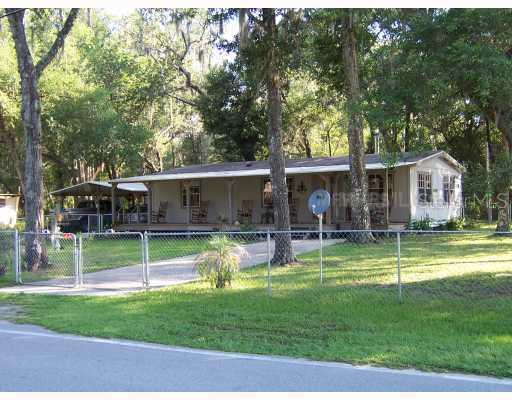 1957 Alice Dr., Astor, FL 32102