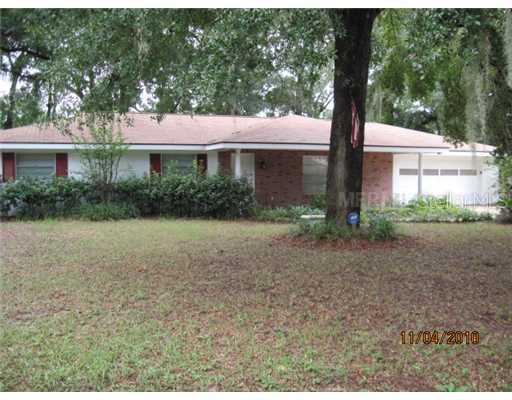 1106 Crescent Pkwy., DeLand, FL 32724