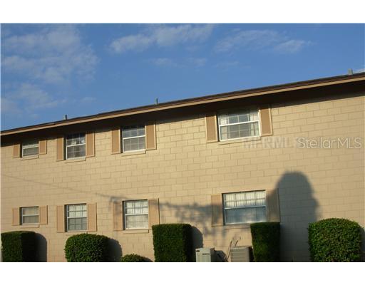 1100 E Caroline St. #110, Tavares, FL 32778