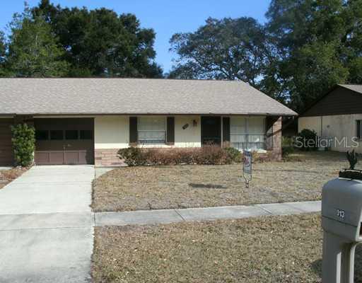 913 New Bedford Dr., DeLand, FL 32724