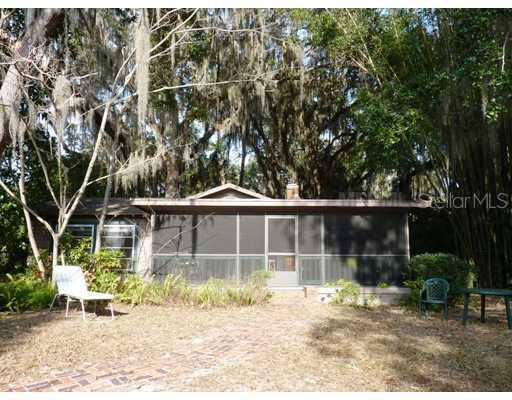 2040 Riverview Dr., DeLand, FL 32720