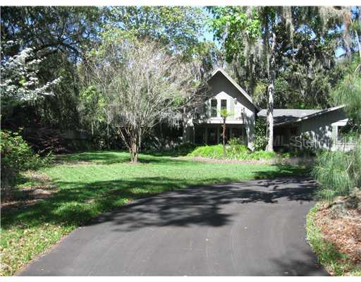 2105 E Minnesota Ave., DeLand, FL 32724