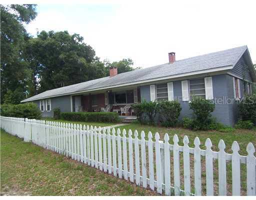 2035 W Kentucky Ave., DeLand, FL 32720