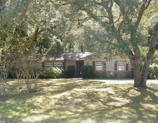 1128 Heidi Ct., Deland, FL 32720