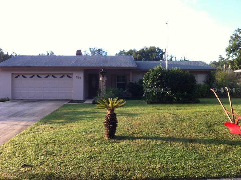 717 Forest Park Dr., DeLand, FL 32720