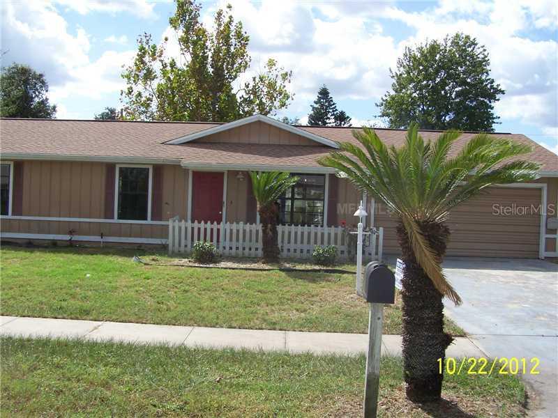 1049 Angora St., Deltona, FL 32725