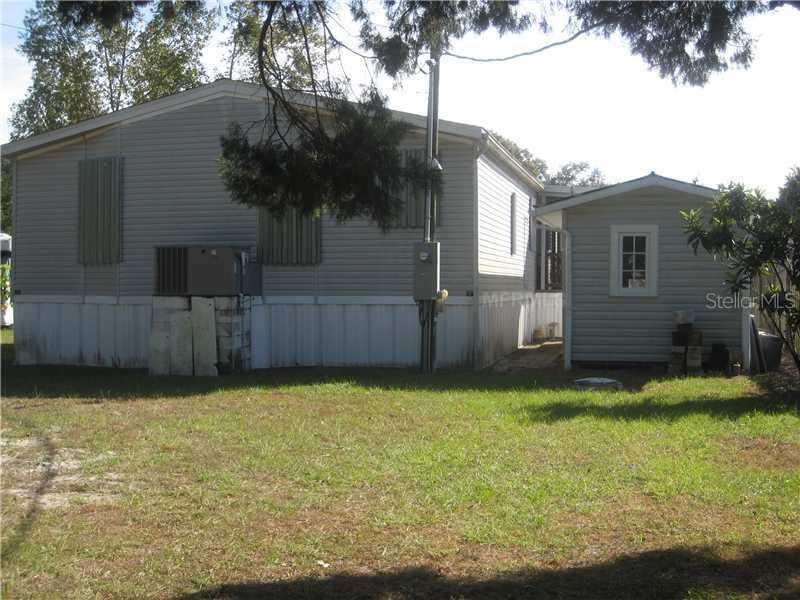 25902 Holiday Dr., Astor, FL 32102