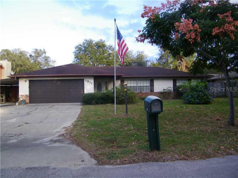 1911 Algonquin Ave., Deltona, FL 32725