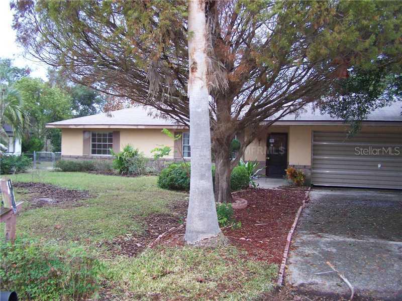 1076 W Embassy Dr., Deltona, FL 32725