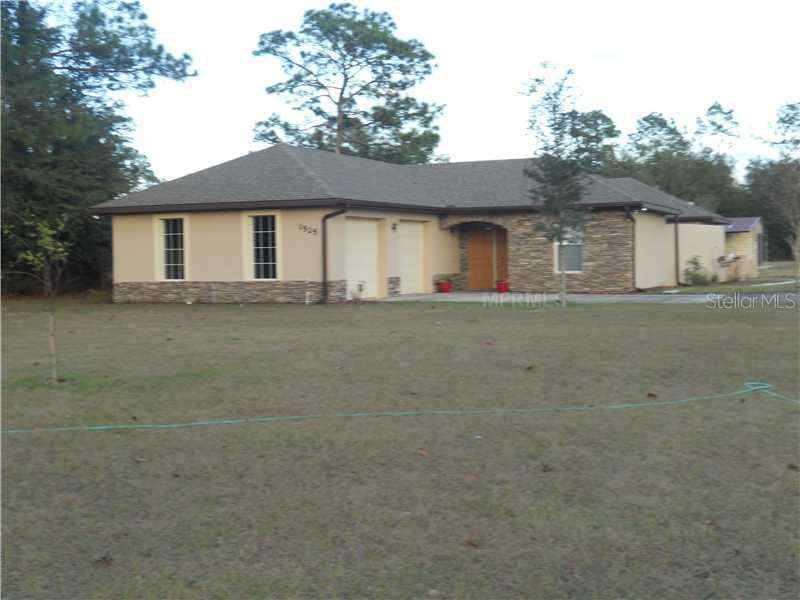 1525 S Ridgewood Ave., DeLand, FL 32720