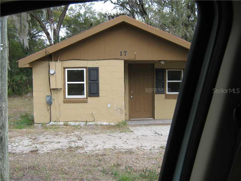 17 Lenox Ct., DeLand, FL 32720