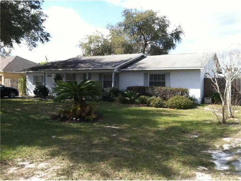 190 Kenlake Dr., Deltona, FL 32738