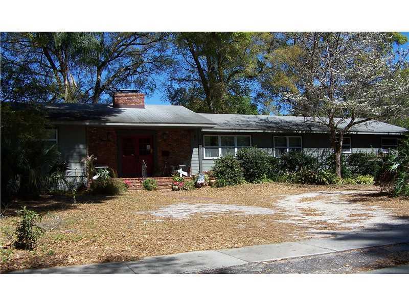 425 E University Ave., DeLand, FL 32724