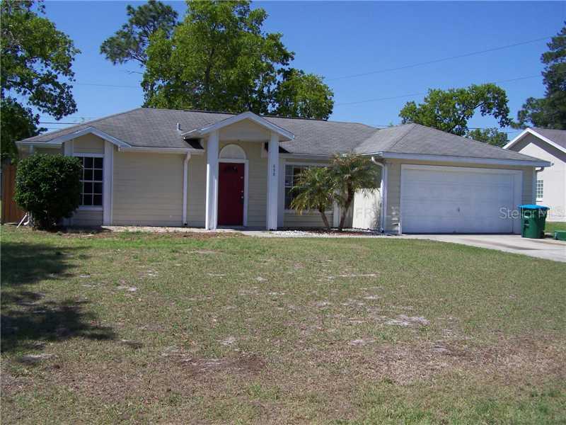 698 Colchester Ave., Deltona, FL 32738