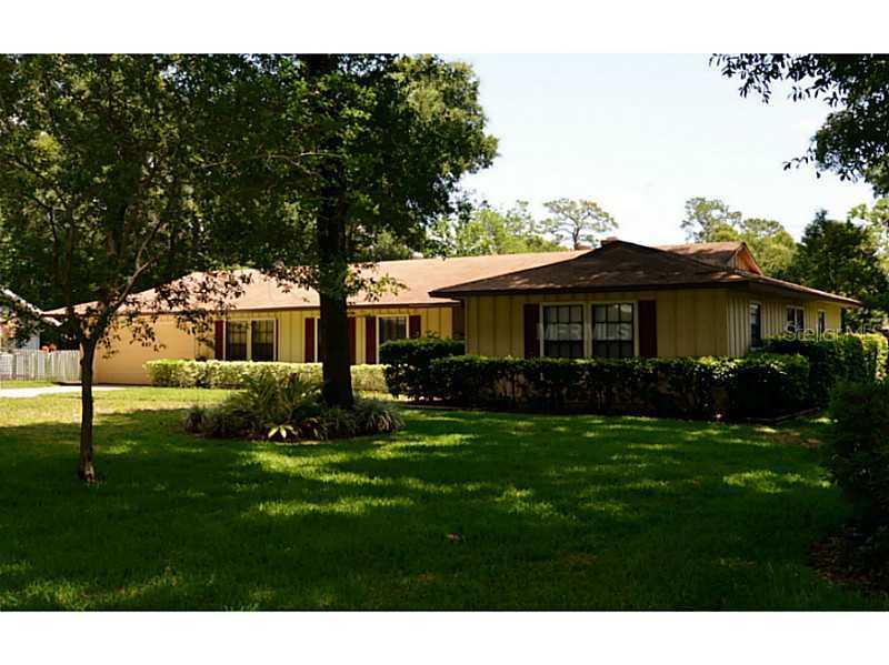 827 N Boston Ave., Deland, FL 32724