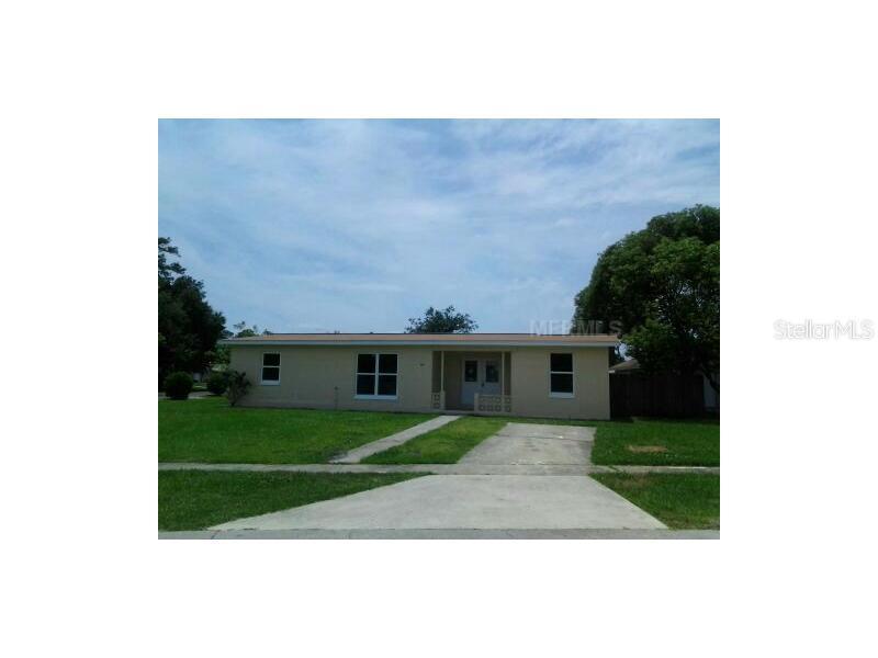 884 Shorecrest Ave., Deltona, FL 32725