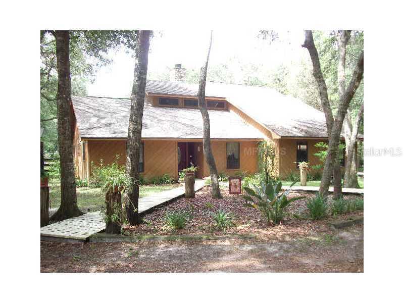 456 Grove St., Deland, FL 32720