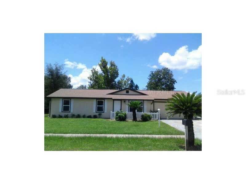 1049 Angora St., Deltona, FL 32725