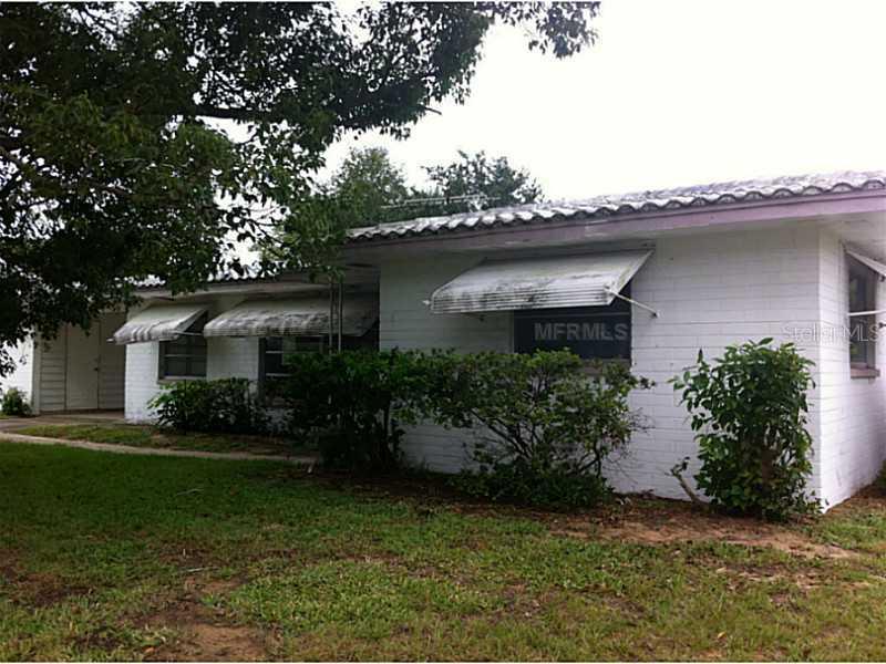 9 Denson Dr., Edgewater, FL 32141