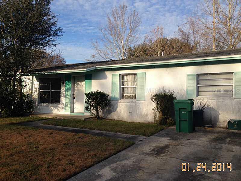2451 Greenwood St., Deltona, FL 32738