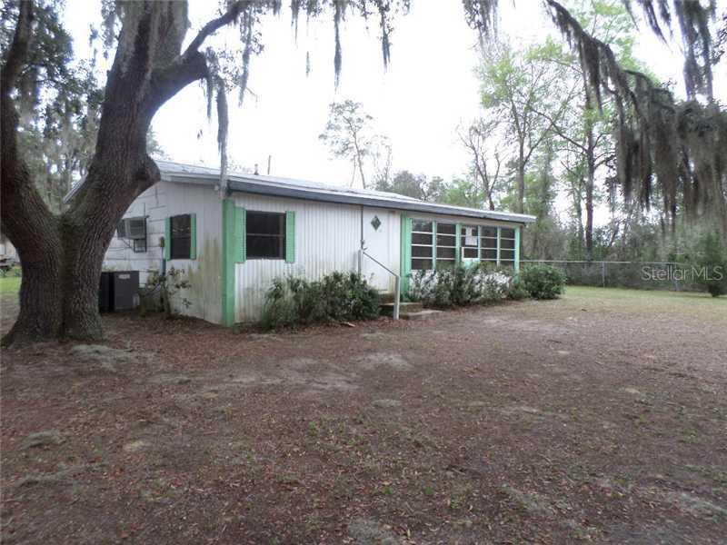 16026 SE 253rd Ct., Umatilla, FL 32784