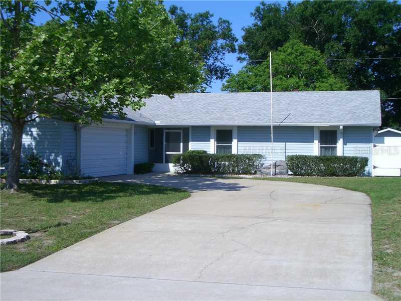 686 Stallings Ave., Deltona, FL 32738